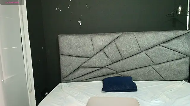 Snapshot of SexyNaf chatting on October 2025 04:51:01 PM SexyNaf online show from October 2025 04:51:01 PM