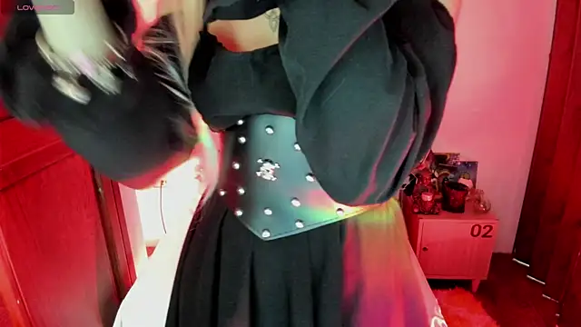 Snapshot of SexyNaf chatting on October 2025 07:27:02 PM SexyNaf online show from October 2025 07:27:02 PM