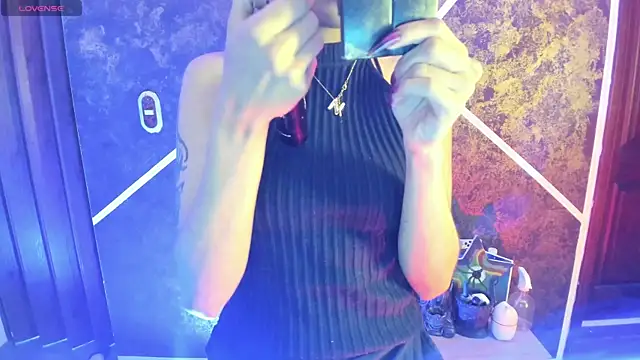 Snapshot of SexyNaf chatting on November 2025 07:14:01 PM SexyNaf online show from November 2025 07:14:01 PM