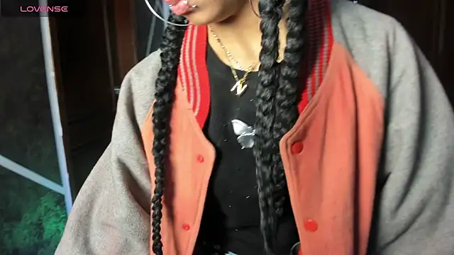 Snapshot of SexyNaf chatting on November 2025 07:28:01 PM SexyNaf online show from November 2025 07:28:01 PM