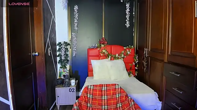 SexyNaf online show from December 2025 07:12:02 PM