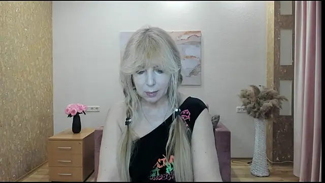 Anna Diax online show from April 2026 12:13:01 PM