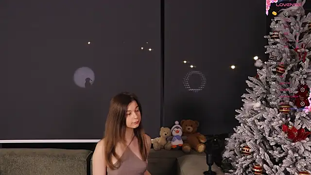 Snapshot of AnnaSiren chatting on January 2025 03:35:01 AM AnnaSiren online show from January 2025 03:35:01 AM