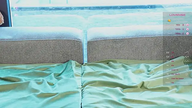 Snapshot of AnnaSiren chatting on February 2025 06:24:02 AM AnnaSiren online show from February 2025 06:24:02 AM