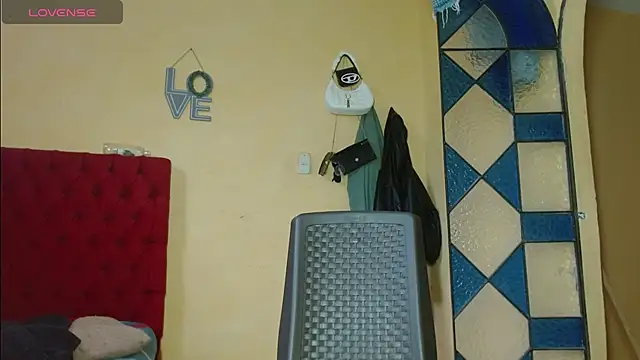 cristinamontiel online show from February 2025 02:10:01 PM