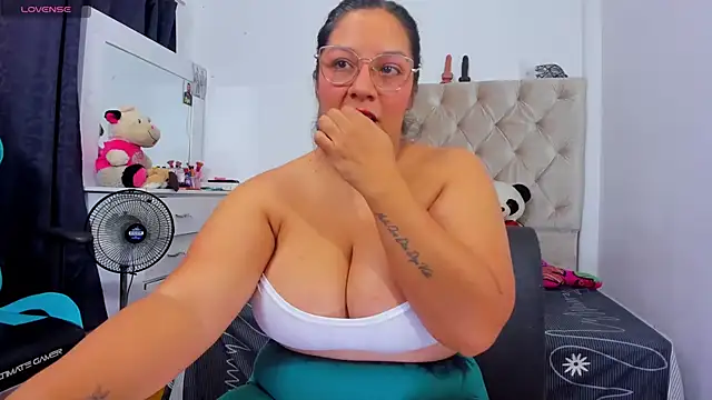 lulu ferrer online show from November 2025 05:13:01 PM