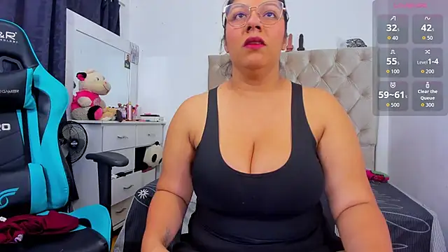 lulu ferrer online show from November 2025 07:45:02 PM