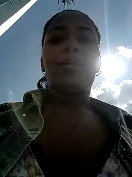 Snapshot of cindy_damm chatting on January 2025 06:54:02 PM cindy damm online show from January 2025 06:54:02 PM