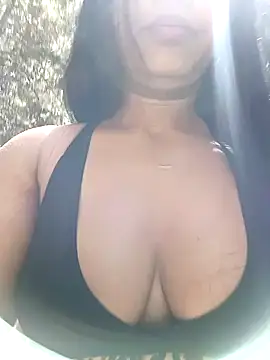 Snapshot of cindy_damm chatting on January 2025 05:01:01 PM cindy damm online show from January 2025 05:01:01 PM