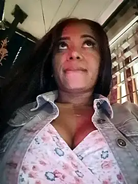 Snapshot of cindy_damm chatting on January 2025 12:13:01 AM cindy damm online show from January 2025 12:13:01 AM