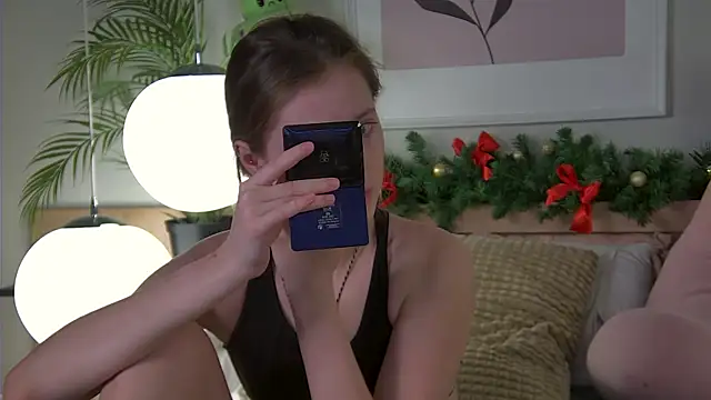 AshleyDouglas online show from December 2024 04:45:01 AM