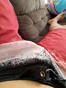 Snapshot of jhondivulga18 chatting on April 2026 10:15:01 AM jhondivulga18 online show from April 2026 10:15:01 AM