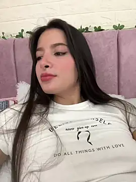 annaharper- online show from December 2024 10:54:02 PM