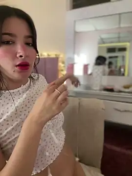 annaharper- online show from February 2025 07:20:01 AM