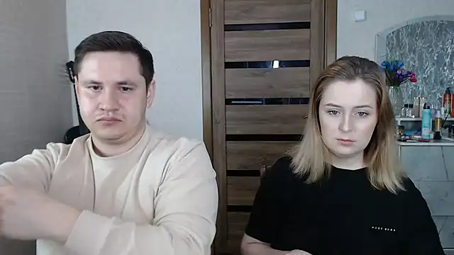 Kristy-Max online show from February 2025 06:33:01 PM