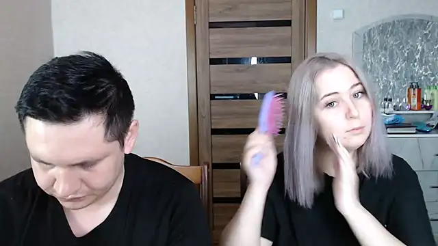 Kristy-Max online show from March 2025 06:43:02 PM