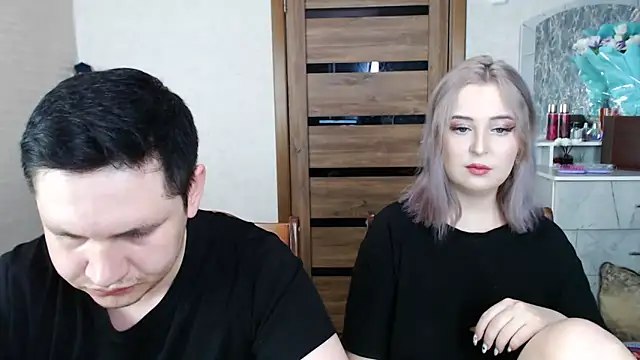 Kristy-Max online show from March 2025 09:36:02 PM