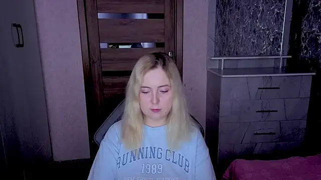 Kristy-Max online show from May 2026 08:38:02 PM