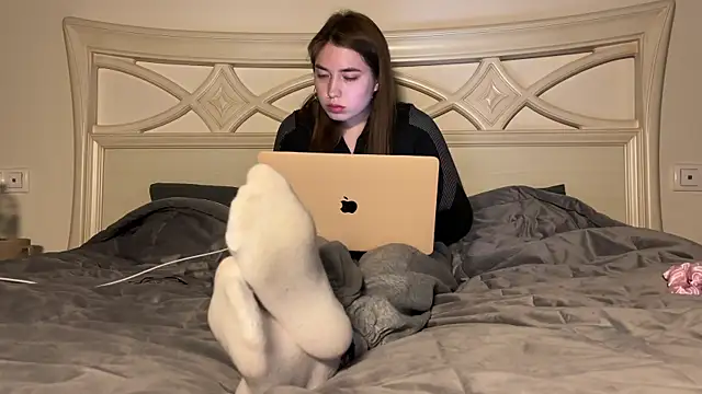 urmissalice online show from February 2025 02:24:01 PM