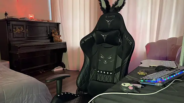 urmissalice online show from February 2025 11:55:01 AM