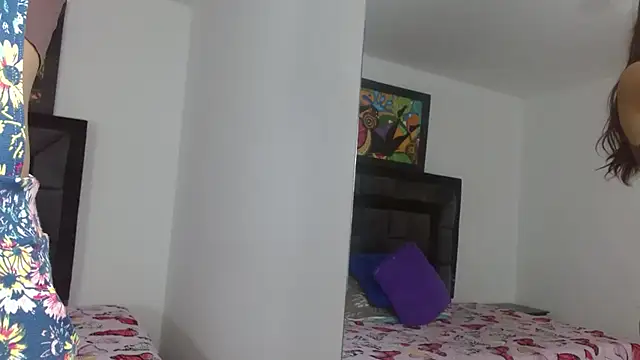 Snapshot of tatiana_valencia chatting on February 2025 06:43:01 PM tatiana valencia online show from February 2025 06:43:01 PM