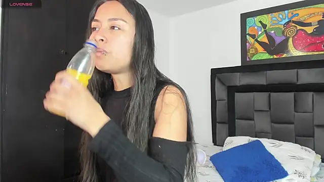 Snapshot of tatiana_valencia chatting on February 2025 12:48:02 PM tatiana valencia online show from February 2025 12:48:02 PM