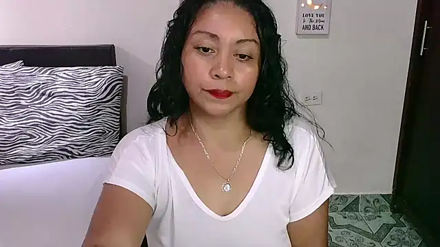 zaray bella online show from March 2025 07:49:02 PM