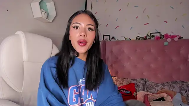 Giovanna oliveira online show from February 2025 11:09:02 AM