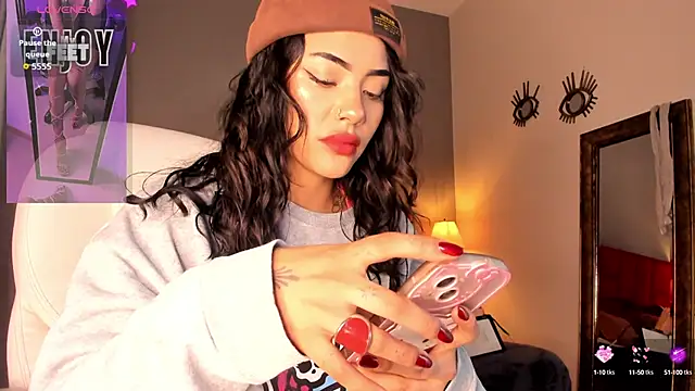 Giovanna oliveira online show from October 2025 04:43:02 AM