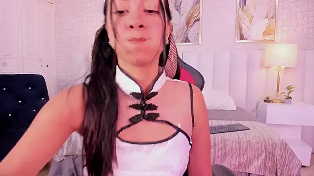 lyzzi smith01 online show from October 2025 07:55:01 PM