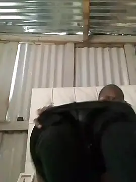 Snapshot of ZIPORA07 chatting on January 2026 09:57:02 AM ZIPORA07 online show from January 2026 09:57:02 AM