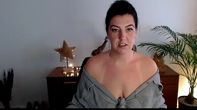 NatiLove35 online show from December 2024 10:23:02 AM