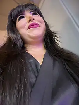 Alexa Miss online show from October 2025 06:48:01 PM