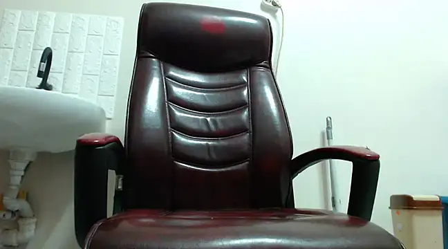 hardbigcock16 online show from December 2024 08:07:02 AM