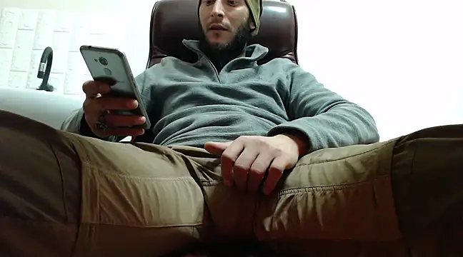 hardbigcock16 online show from December 2024 11:22:01 AM