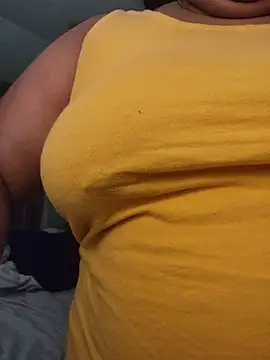 Snapshot of caramelchocolate88 chatting on November 2025 08:13:02 AM caramelchocolate88 online show from November 2025 08:13:02 AM