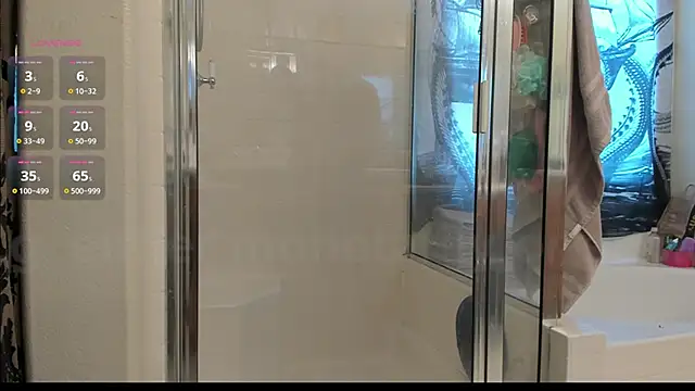 Peaches N Kreme online show from January 2025 08:04:01 PM