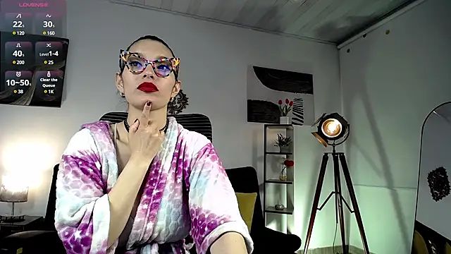 paulinabarnett- online show from March 2025 11:42:01 PM