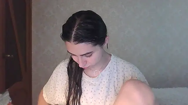 Snapshot of Kashtanka_ chatting on June 2026 10:50:01 AM Kashtanka online show from June 2026 10:50:01 AM
