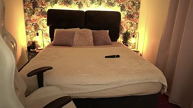 Alice Arwen online show from March 2025 10:55:02 AM