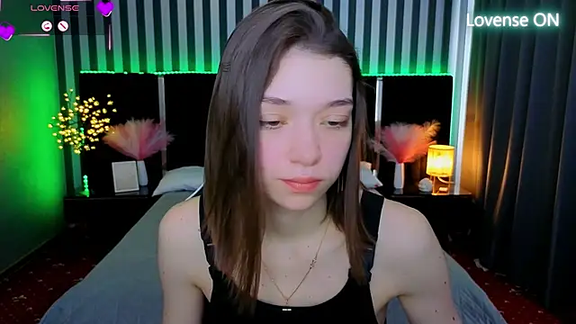 Snapshot of Cherry_Wipe chatting on May 2026 01:07:01 PM Cherry Wipe online show from May 2026 01:07:01 PM