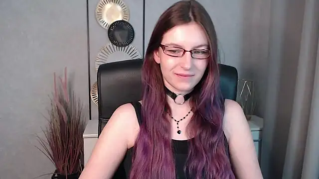 emmaxDelight online show from December 2024 06:31:02 AM