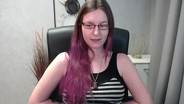 emmaxDelight online show from January 2025 01:13:01 PM