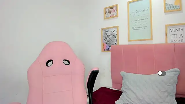 victoria love89 online show from September 2025 03:19:02 AM