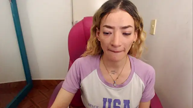 zoe jones13 online show from July 2026 01:45:02 AM