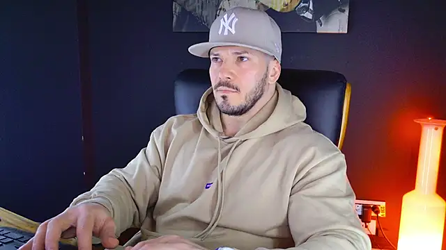 AngeloEric online show from January 2025 11:28:02 AM