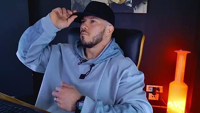 AngeloEric online show from March 2025 09:06:01 AM