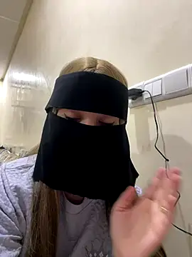 Snapshot of jijijoudia chatting on November 2025 12:31:02 AM jijijoudia online show from November 2025 12:31:02 AM