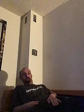 Snapshot of armdy371 chatting on March 2026 01:33:02 PM armdy371 online show from March 2026 01:33:02 PM