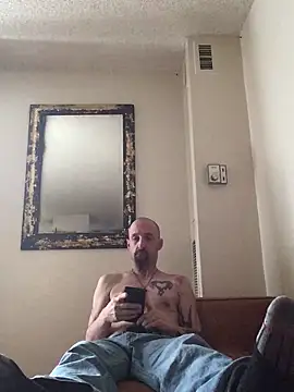 Snapshot of armdy371 chatting on March 2026 08:43:01 PM armdy371 online show from March 2026 08:43:01 PM